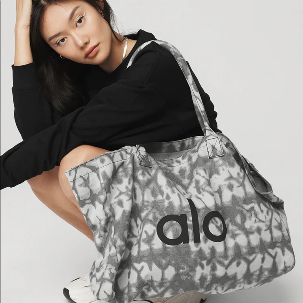 AloYoga tote bag tie dye NEW
